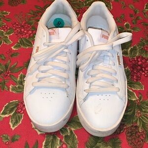 EUC Womens Puma White Leather Sneaker Sz 8.